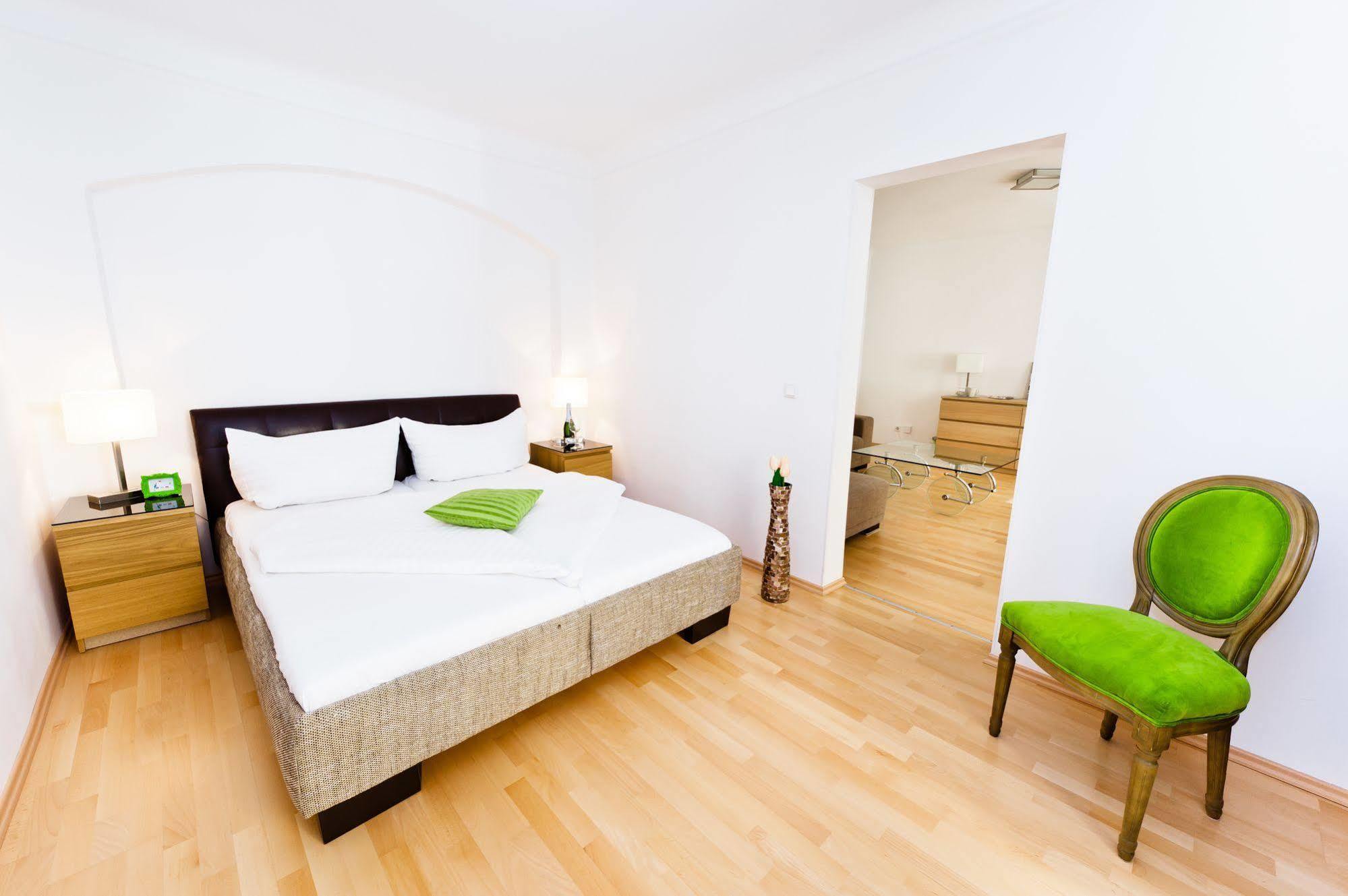 VOX Design Hotel Wenen Buitenkant foto